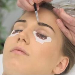 teinture-cils-et-sourcils